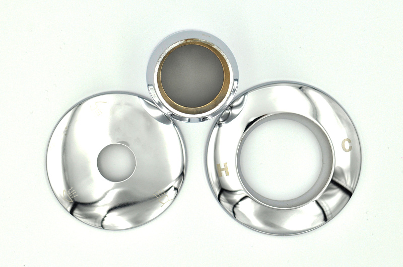 Kerámiabetét leszorító harang keverőcsaphoz